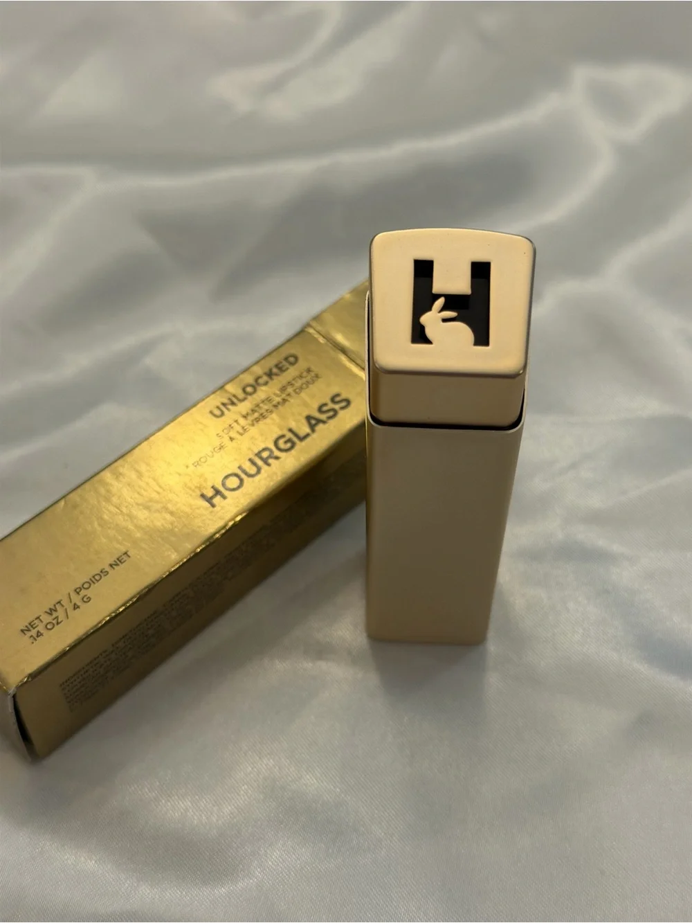 Hourglass Unlocked Soft Matte Lipstick 0.14 oz New MAGNOLIA 342